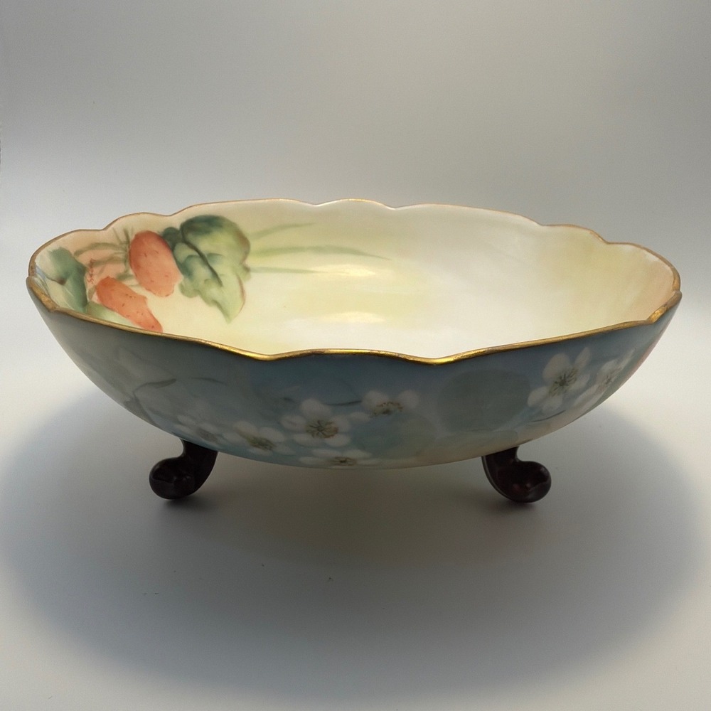 A Klingenberg AK Limoges France Porcelain 3 Footed Fruit Bowl Strawberry Gold
